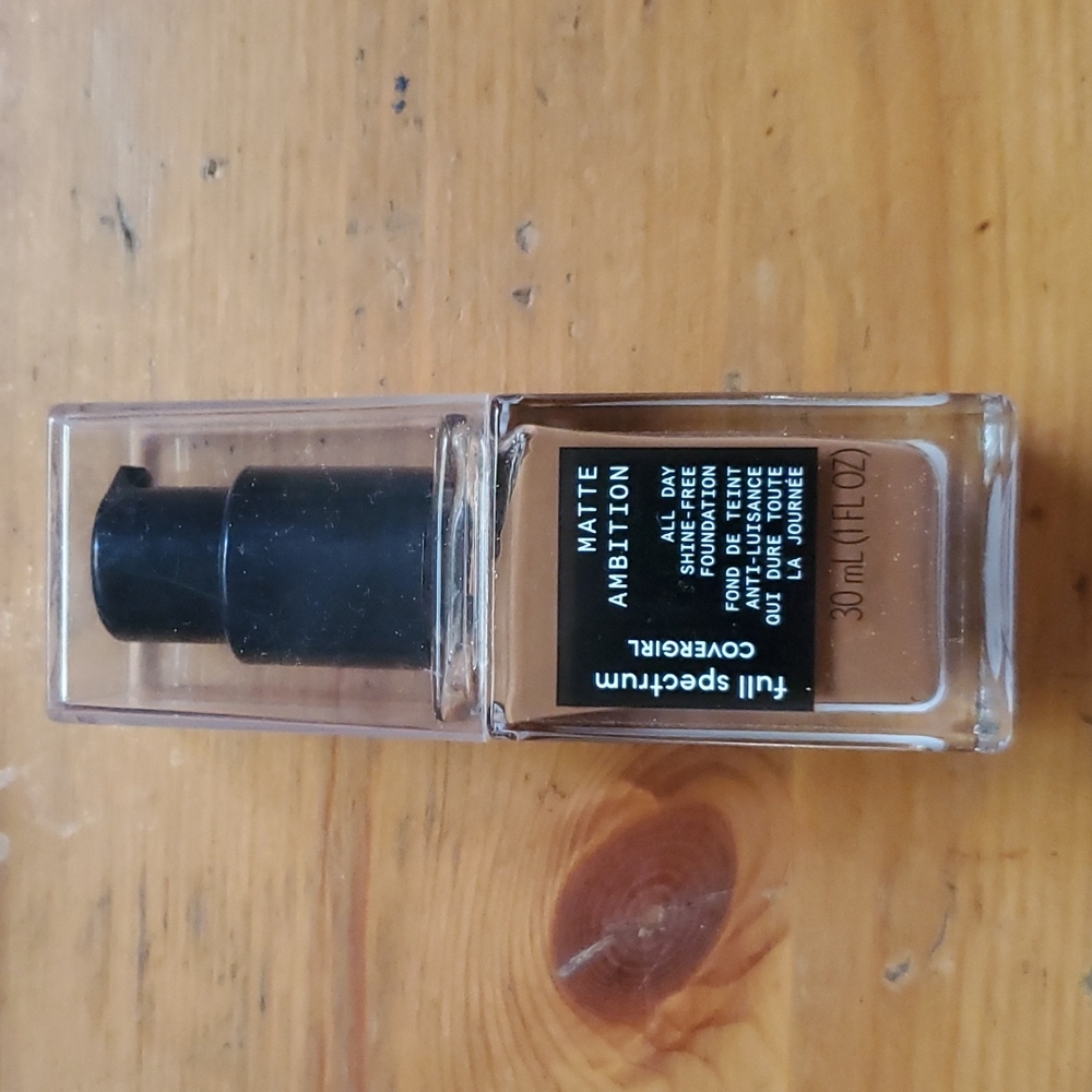 COVERGIRL FULL SPECTRUM ALL DAY FOUNDATION MATTE AMBITION